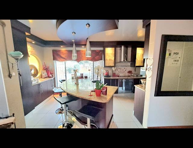 3 BEDROOM HOUSE FOR SALE IN FALCON RIDGE